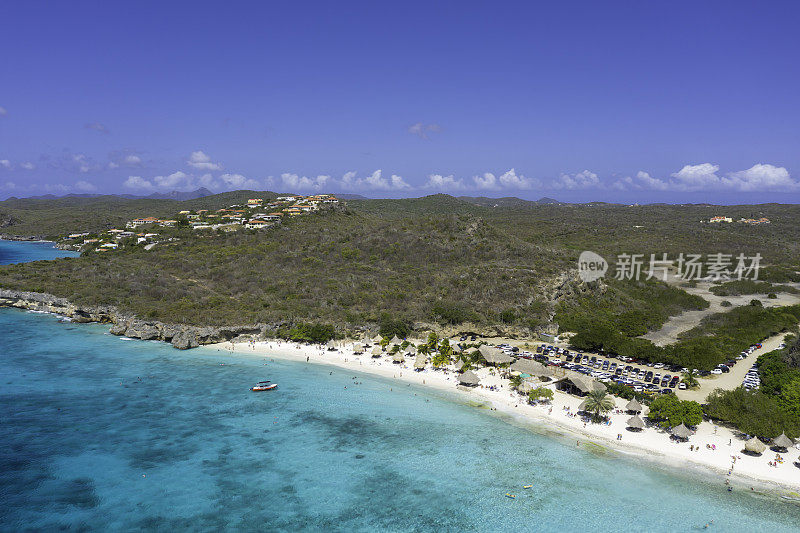 库拉索岛的Cas Abao海滩及海岸景观鸟瞰图